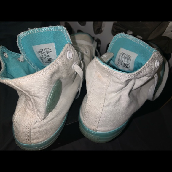 Converse - Picture 4 of 4